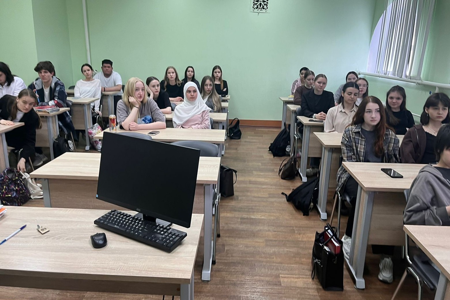 Прошел кураторский час, посвященный Всемирному дню памяти жертв СПИДа Прошел кураторский час, посвященный Всемирному дню памяти жертв СПИДа