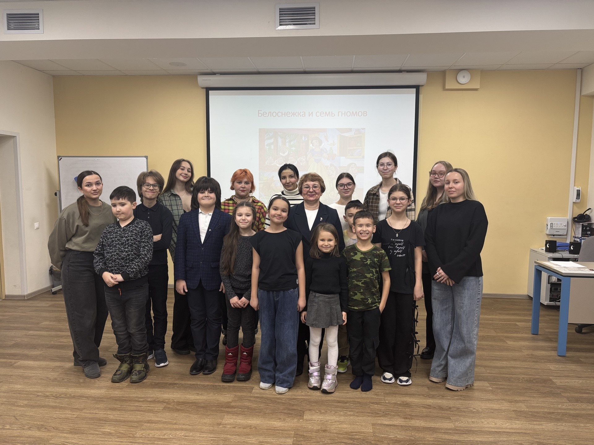 Развивающие занятия в детском театре КФУ 'Радуга' Развивающие занятия в детском театре КФУ 'Радуга'