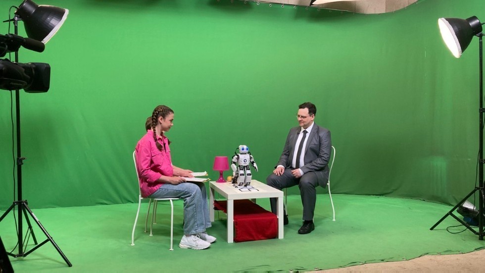 Professor of the Department of Intelligent Robotics took part in the preparation of the release of the TV show 'To Know' on Univer TV ,interview, robotics, LIRS, ITIS