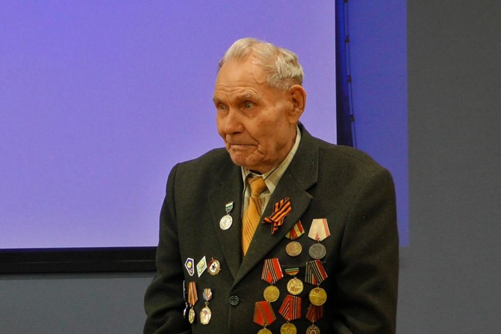 Студенты Елабужского института КФУ приняли участие в Международной акции 'Диктант Победы' Студенты Елабужского института КФУ приняли участие в Международной акции 'Диктант Победы'