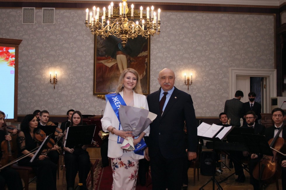 Имена победителей конкурса 'Женщина года. Мужчина года: женский взгляд' объявили в КФУ Имена победителей конкурса 'Женщина года. Мужчина года: женский взгляд' объявили в КФУ