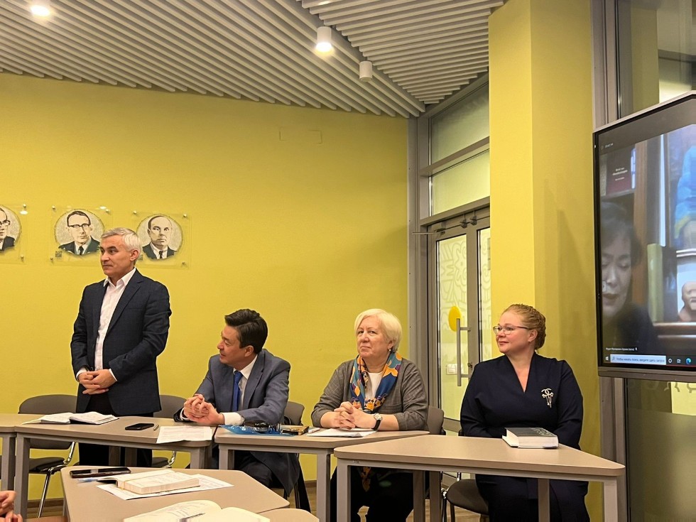 Мохтар Ауэзов: 'Рус әдәбияты белән татар классик әдәбияты аша таныштым' Мохтар Ауэзов: 'Рус әдәбияты белән татар классик әдәбияты аша таныштым'