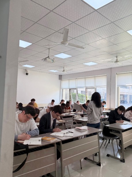 Студенты КФУ проходят языковую стажировку в Китае на родине философа Конфуция Студенты КФУ проходят языковую стажировку в Китае на родине философа Конфуция