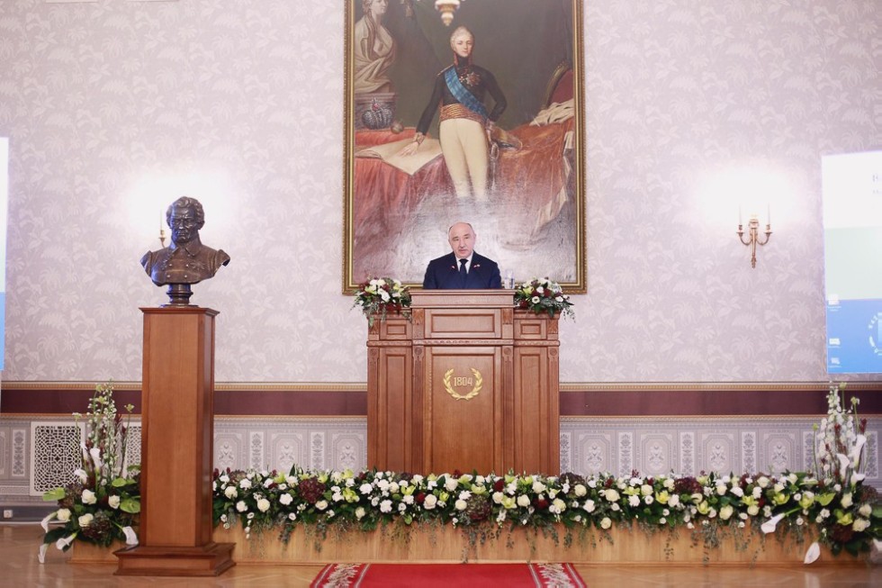 Lobachevsky Medal and Prize Awarded to Richard Schoen