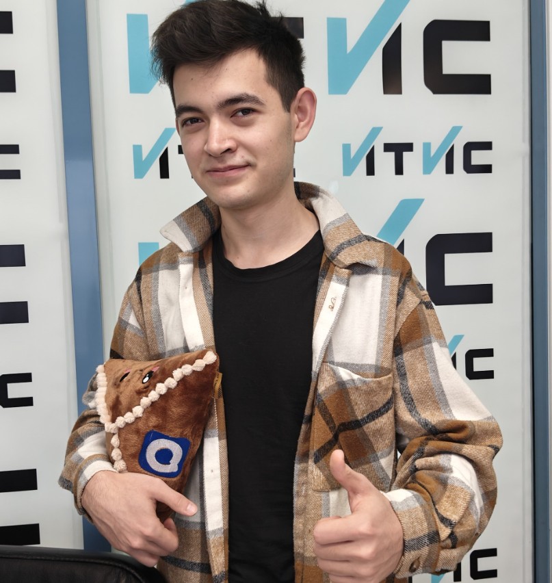 Студент ИТИС финалист хакатона от MAX и VK Education Студент ИТИС финалист хакатона от MAX и VK Education