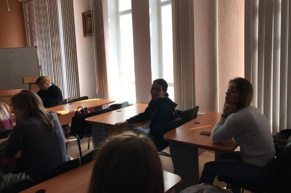 Вспомним и почтим трудовой и боевой подвиг советского народа в великой победе Вспомним и почтим трудовой и боевой подвиг советского народа в великой победе