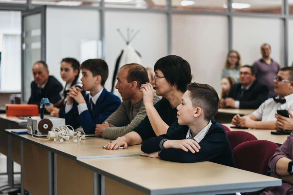 ����� ��������� ���� ������������� 