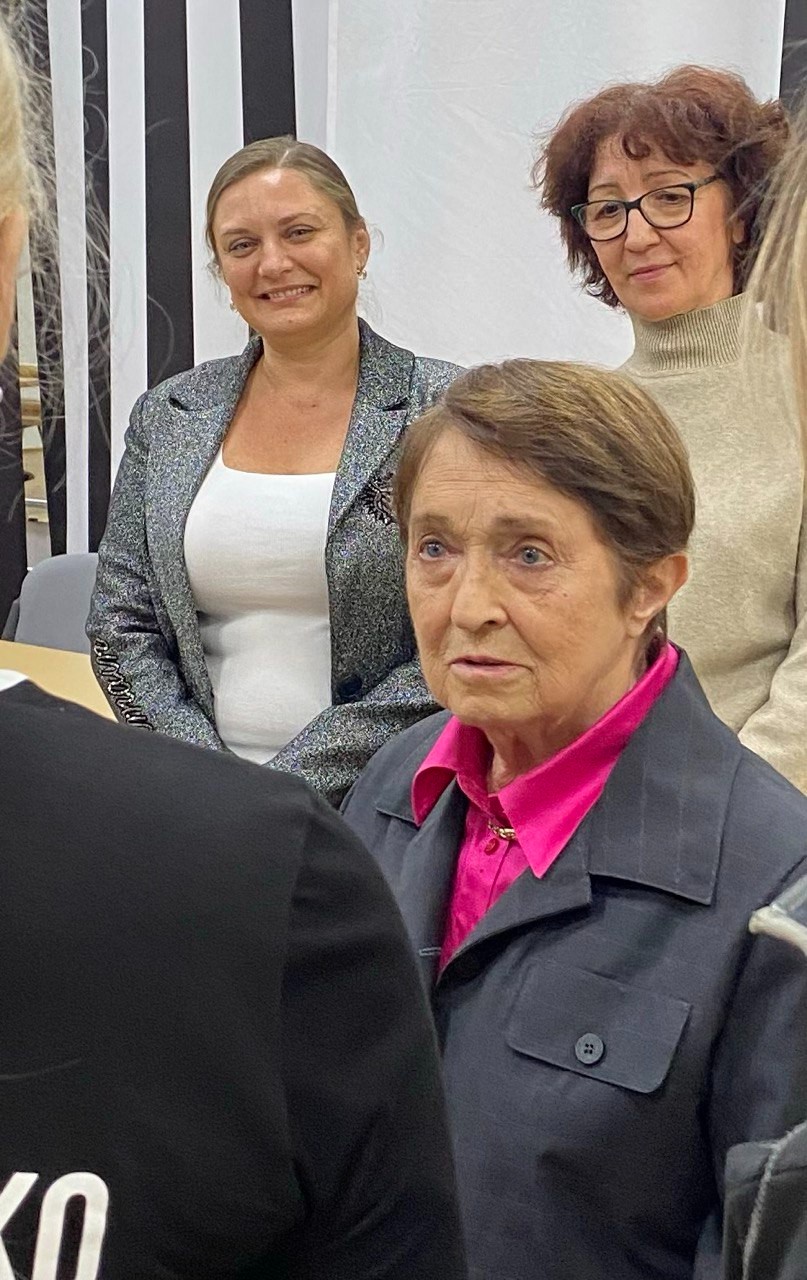 ������� � ����������� � �������� ��������� ������� ����������� � � �������� �������� ������� ������������.