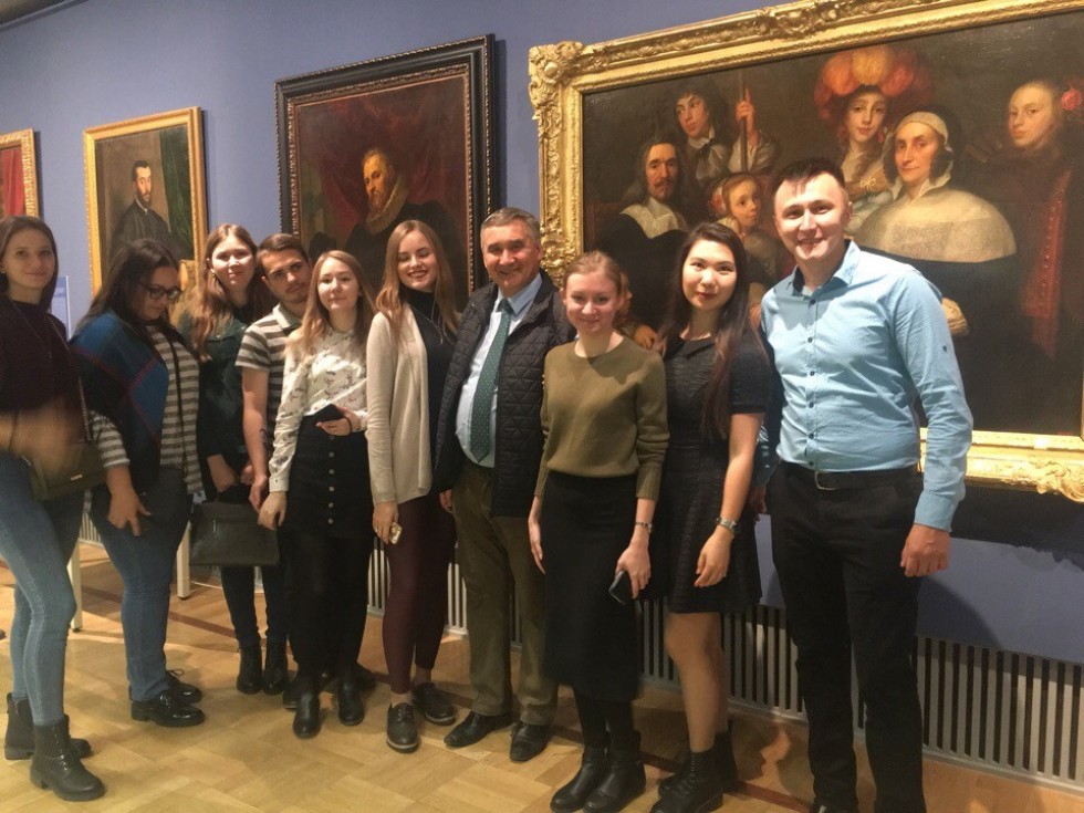 Взгляд через века Взгляд через века