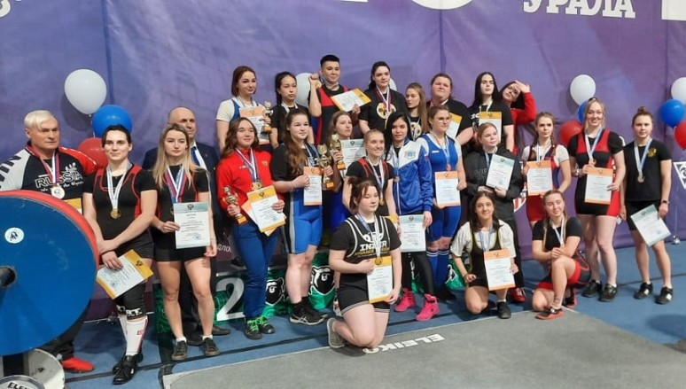 Студентка Елабужского института стала бронзовым призером на Первенстве России по пауэрлифтингу