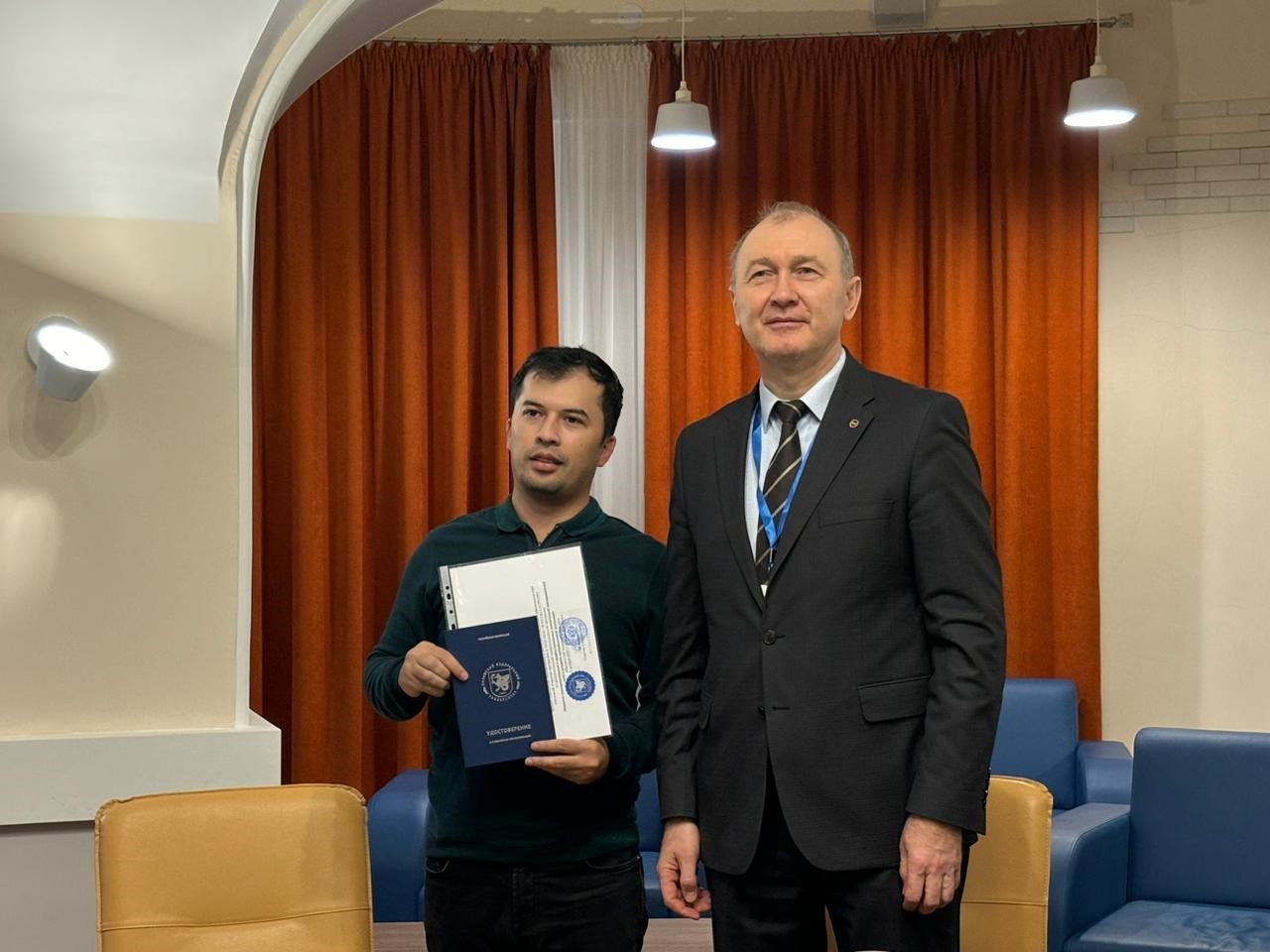 В Институте психологии и образования преподавателям Шахрисабзского государственного педагогического института вручили документы о повышении квалификации В Институте психологии и образования преподавателям Шахрисабзского государственного педагогического института вручили документы о повышении квалификации