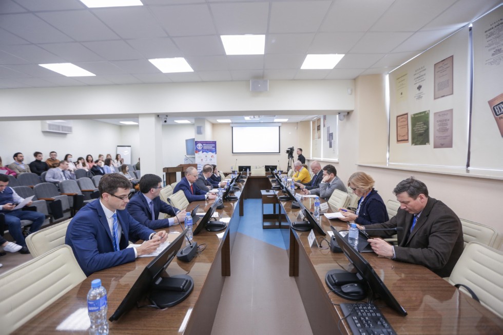 Ректор КФУ открыл III Всероссийский форум с международным участием 