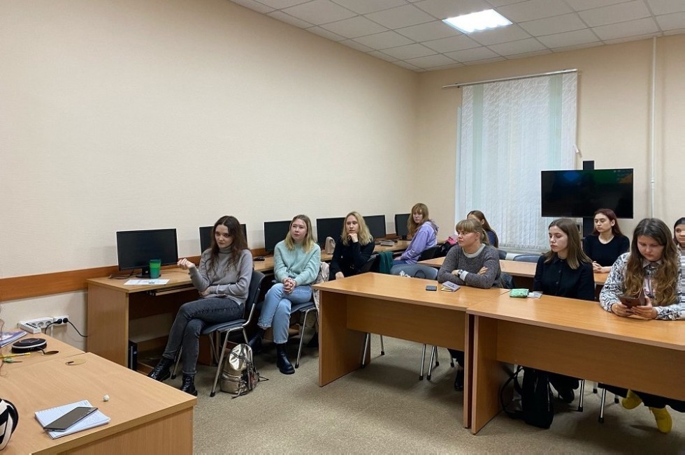 Комикс, графический роман, немая книга: все виды жанровых оттенков Комикс, графический роман, немая книга: все виды жанровых оттенков