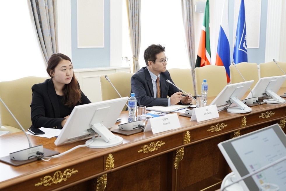 Delegation of Hanyang University Delegation of Hanyang University