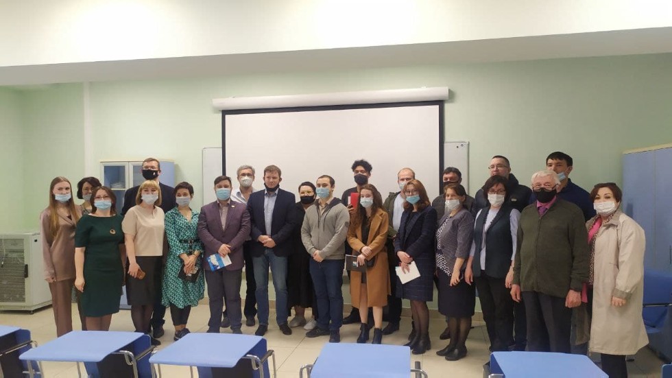 Научные кружки ИТИС. Междисциплинарность и наставничество. Научные кружки ИТИС. Междисциплинарность и наставничество.