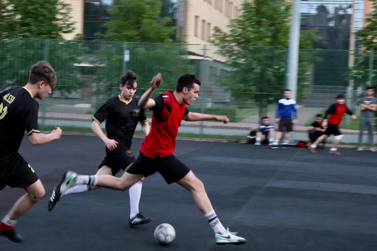 ������ �� ����-������� ����� ��������� ������� �����������