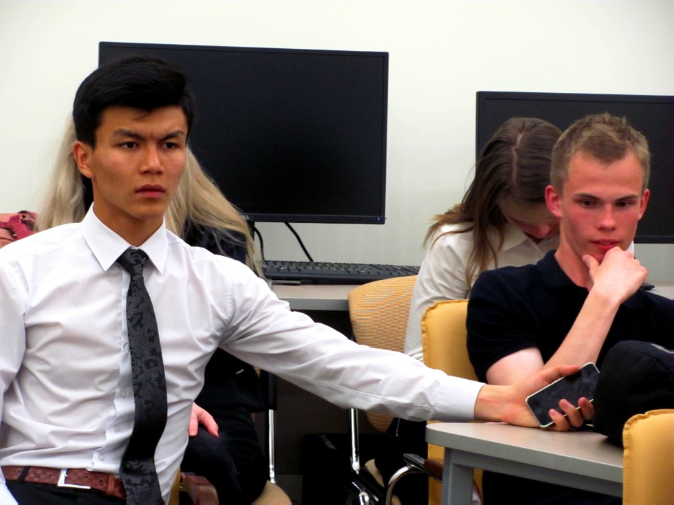 Тридцать три будущих абитуриента получили сертификаты начинающего журналиста Тридцать три будущих абитуриента получили сертификаты начинающего журналиста