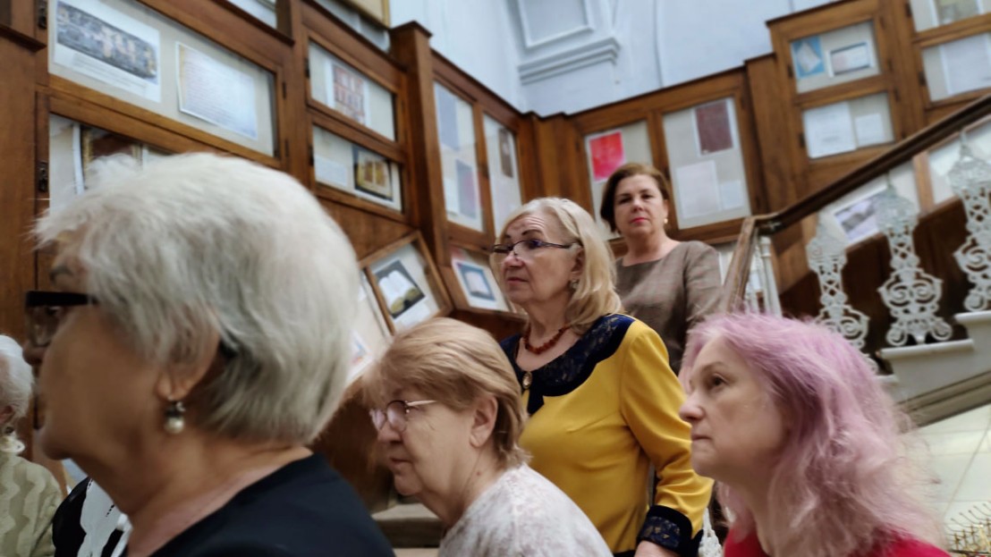 �������  �