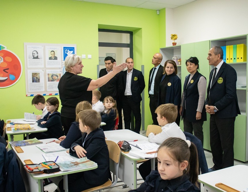 Преподаватели Гулистанского государственного педагогического института обучаются в ЕИ КФУ Преподаватели Гулистанского государственного педагогического института обучаются в ЕИ КФУ