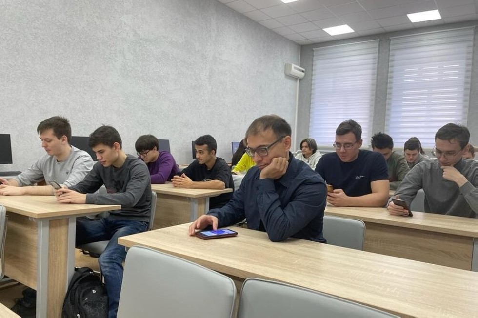 В актовые дни под руководством преподавателей кафедры математики и прикладной информатики прошла серия интерактивных квизов для студентов направления 'Прикладная информатика' В актовые дни под руководством преподавателей кафедры математики и прикладной информатики прошла серия интерактивных квизов для студентов направления 'Прикладная информатика'