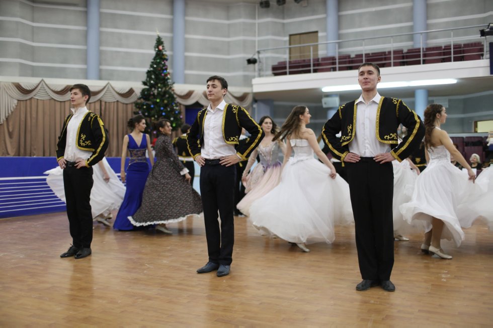 В преддверии Нового года? В преддверии Нового года?