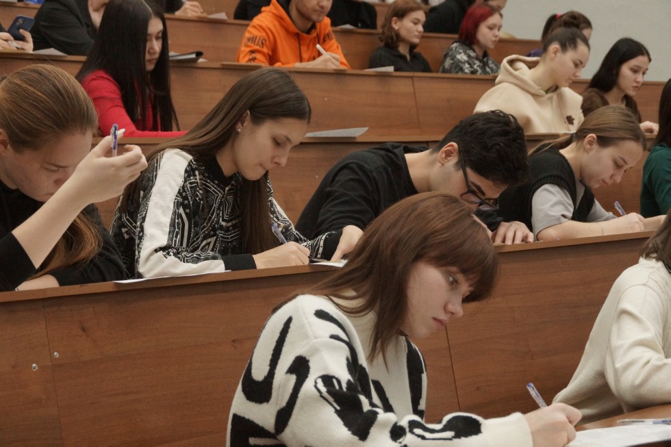 ��������� ����� ��������������� ��������� ��������� � ����������, ����������� �������������� ����� ��������