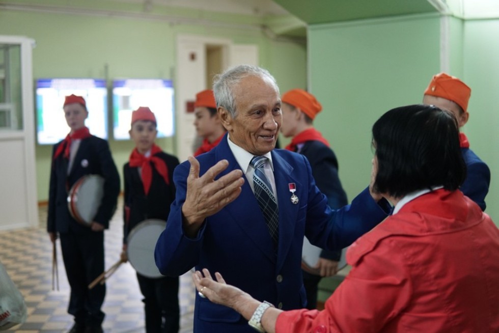 �� ������������� ����������� � ���������� ��������� ��� �������� 100-����� �����