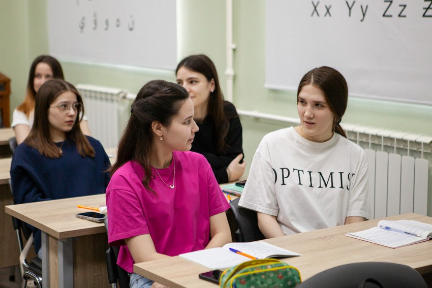 Развитие истории и культуры татарского народа обсудили студенты Развитие истории и культуры татарского народа обсудили студенты