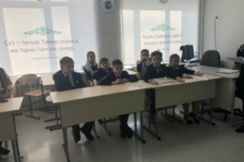 В 'Университетской' школе прошла неделя, посвященная творчеству советского татарского поэта Мусы Джалиля В 'Университетской' школе прошла неделя, посвященная творчеству советского татарского поэта Мусы Джалиля