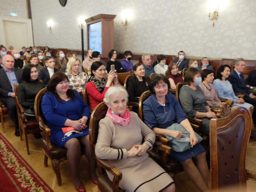 ����������� ����� ������ 8 �����.