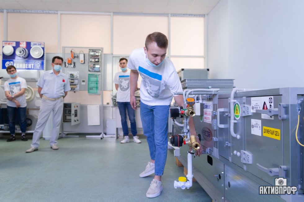 ОТКРЫТИЕ НВОВОЙ ЛАБОРАТОРИИ В НЧИ КФУ! ОТКРЫТИЕ НВОВОЙ ЛАБОРАТОРИИ В НЧИ КФУ!