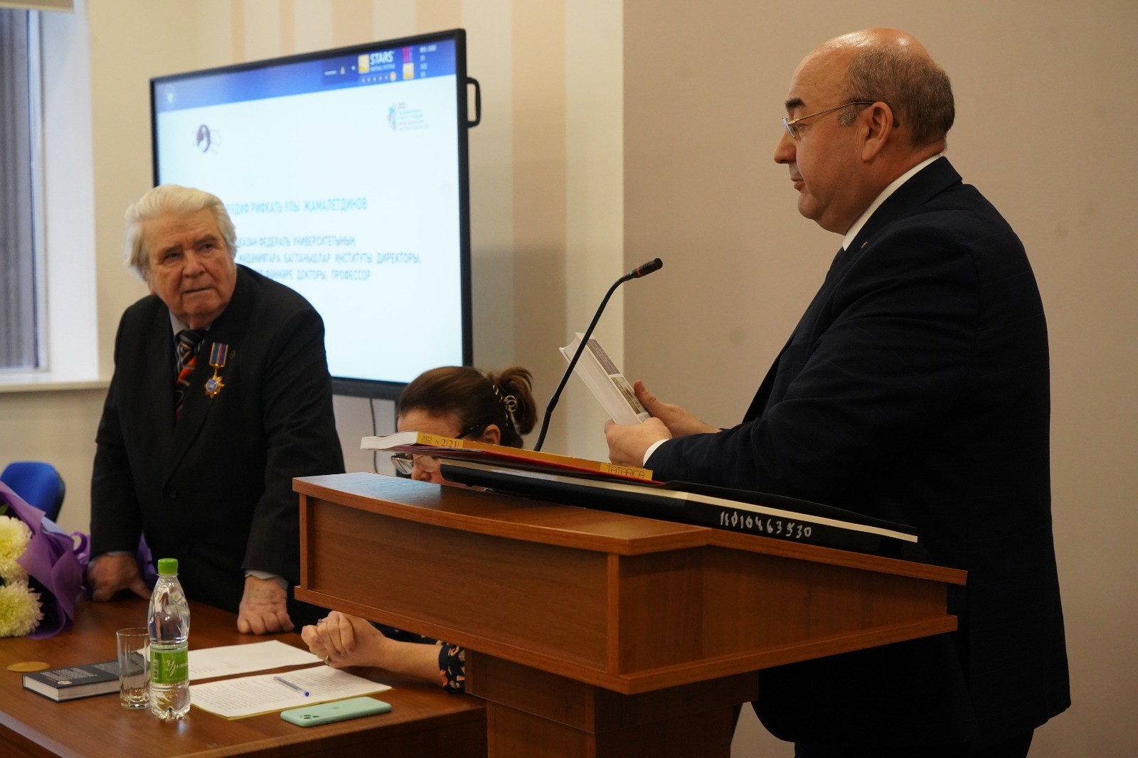 В Казанском университете чествовали профессора Марселя Бакирова В Казанском университете чествовали профессора Марселя Бакирова