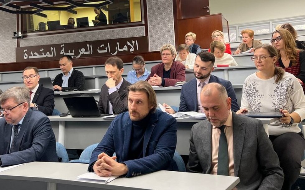 17 ноября состоялась II Всероссийская конференция с международным участием 'Право между Востоком и Западом', соорганизаторами которой выступили Международно-правовой факультет МГИМО и Юридический факультет Казанского (Приволжского) федерального университета. 17 ноября состоялась II Всероссийская конференция с международным участием 'Право между Востоком и Западом', соорганизаторами которой выступили Международно-правовой факультет МГИМО и Юридический факультет Казанского (Приволжского) федерального университета.