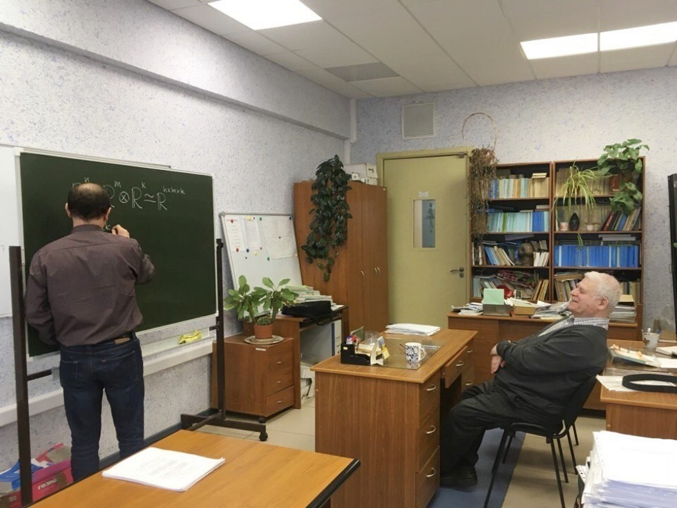 Постоянно действующие научные семинары Института ВМиИТ-ВМК Постоянно действующие научные семинары Института ВМиИТ-ВМК