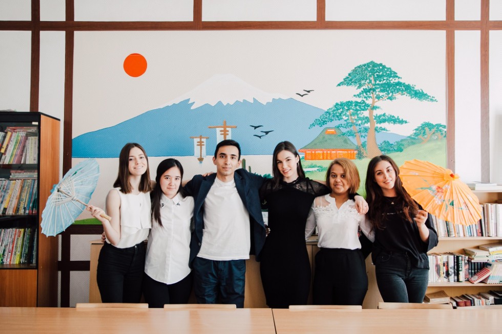 ��������