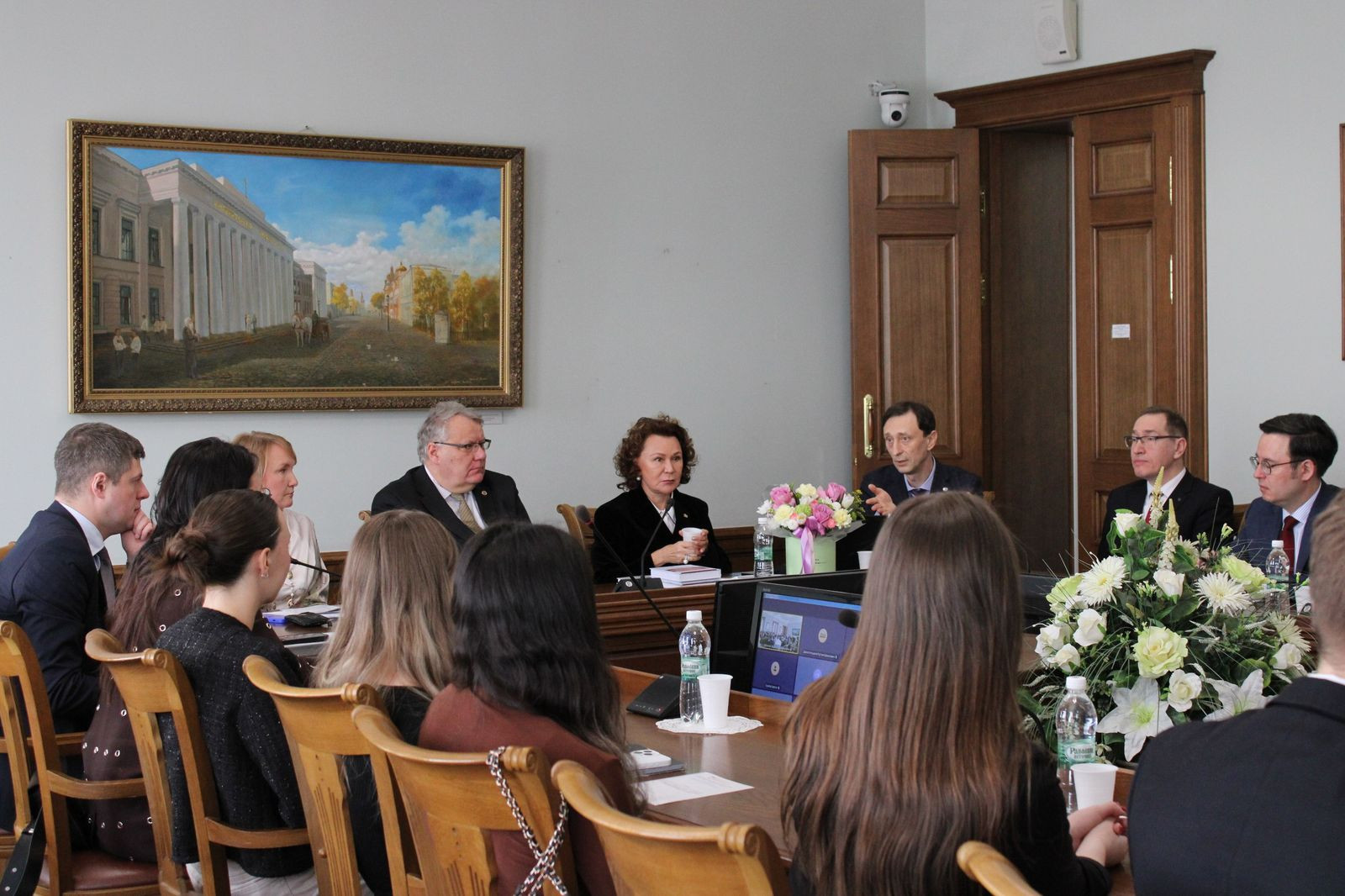 21 марта на Юридическом факультете Казанского (Приволжского) федерального университета состоялась международная научная конференция 'Правовые традиции и заимствования в развитии правовых систем'. 21 марта на Юридическом факультете Казанского (Приволжского) федерального университета состоялась международная научная конференция 'Правовые традиции и заимствования в развитии правовых систем'.