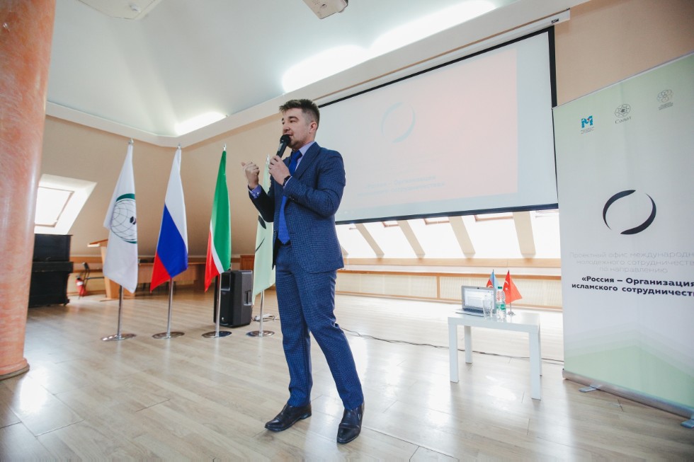 Эксперты ИМО на встрече со студентами-востоковедами Эксперты ИМО на встрече со студентами-востоковедами