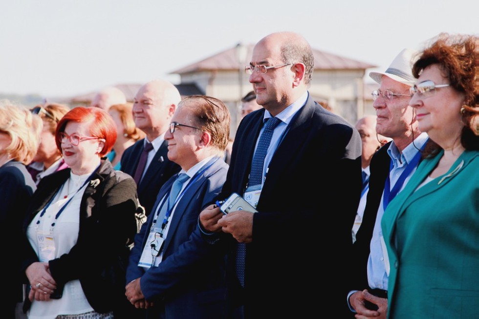 ����� ������