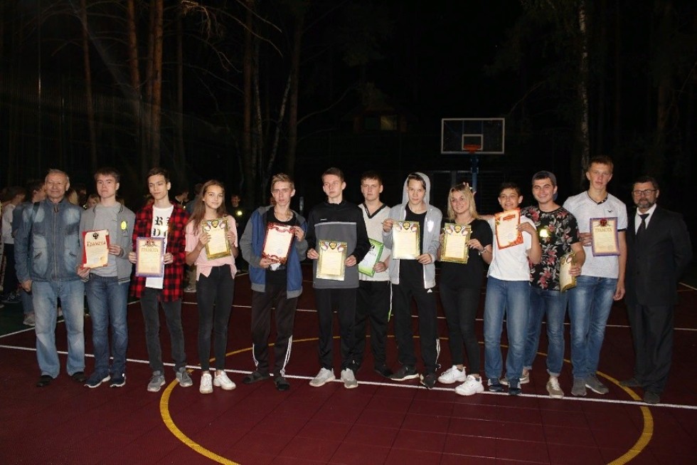 Летняя физико-математическая школа завершила свою работу Летняя физико-математическая школа завершила свою работу