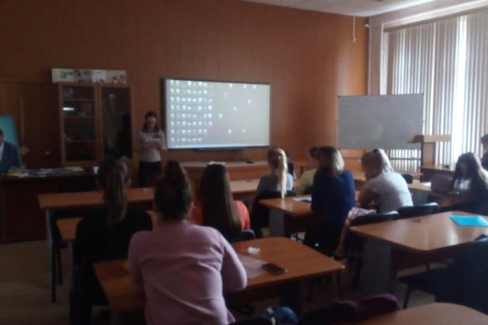 Вспомним и почтим трудовой и боевой подвиг советского народа в великой победе Вспомним и почтим трудовой и боевой подвиг советского народа в великой победе