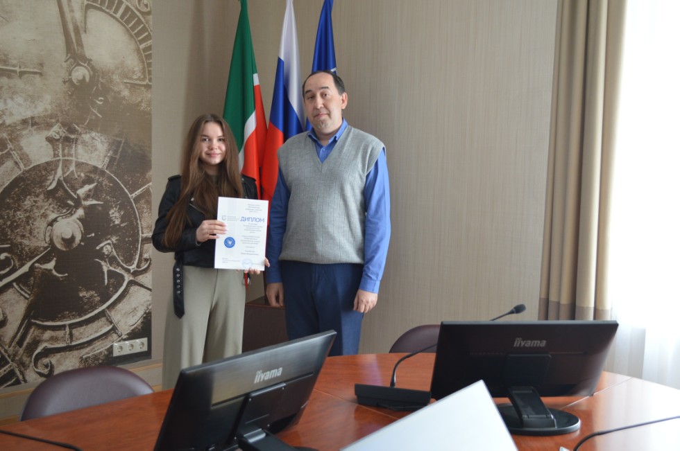 ���������� ������ ������� ��������� ����������� ��������� � �����