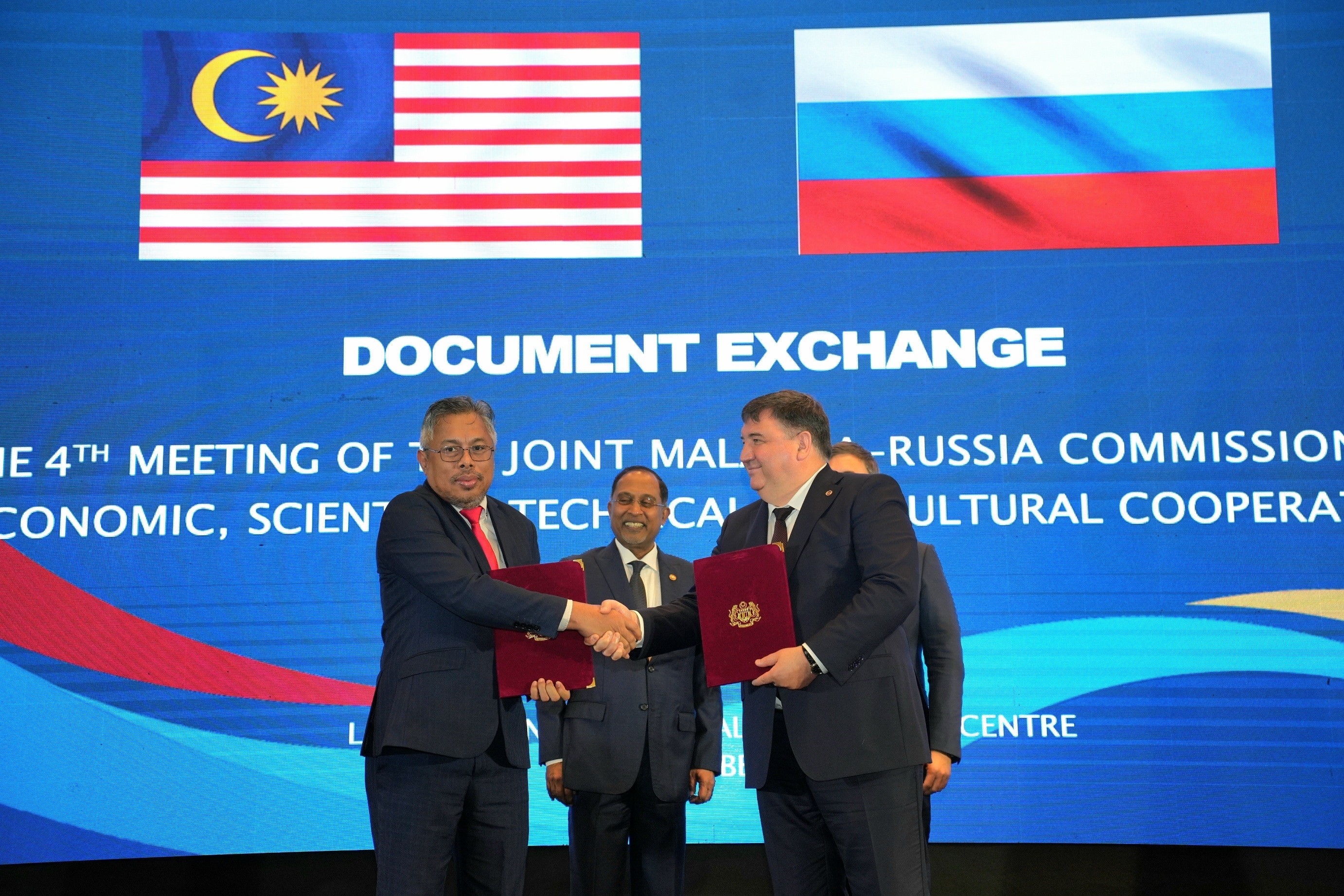 КФУ заключил ряд соглашений о сотрудничестве с университетами Малайзии КФУ заключил ряд соглашений о сотрудничестве с университетами Малайзии