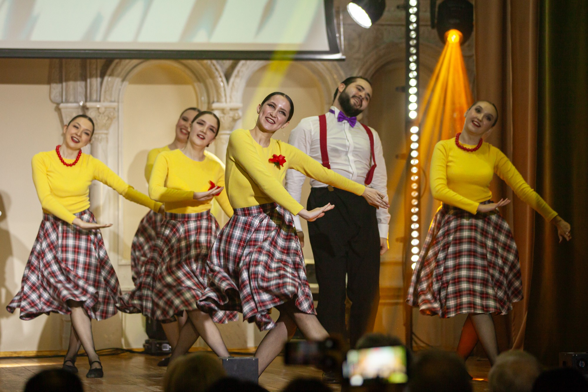 'Ялкын' ? это семья: итоговый концерт коллектива состоялся в Елабужском институте КФУ 'Ялкын' ? это семья: итоговый концерт коллектива состоялся в Елабужском институте КФУ