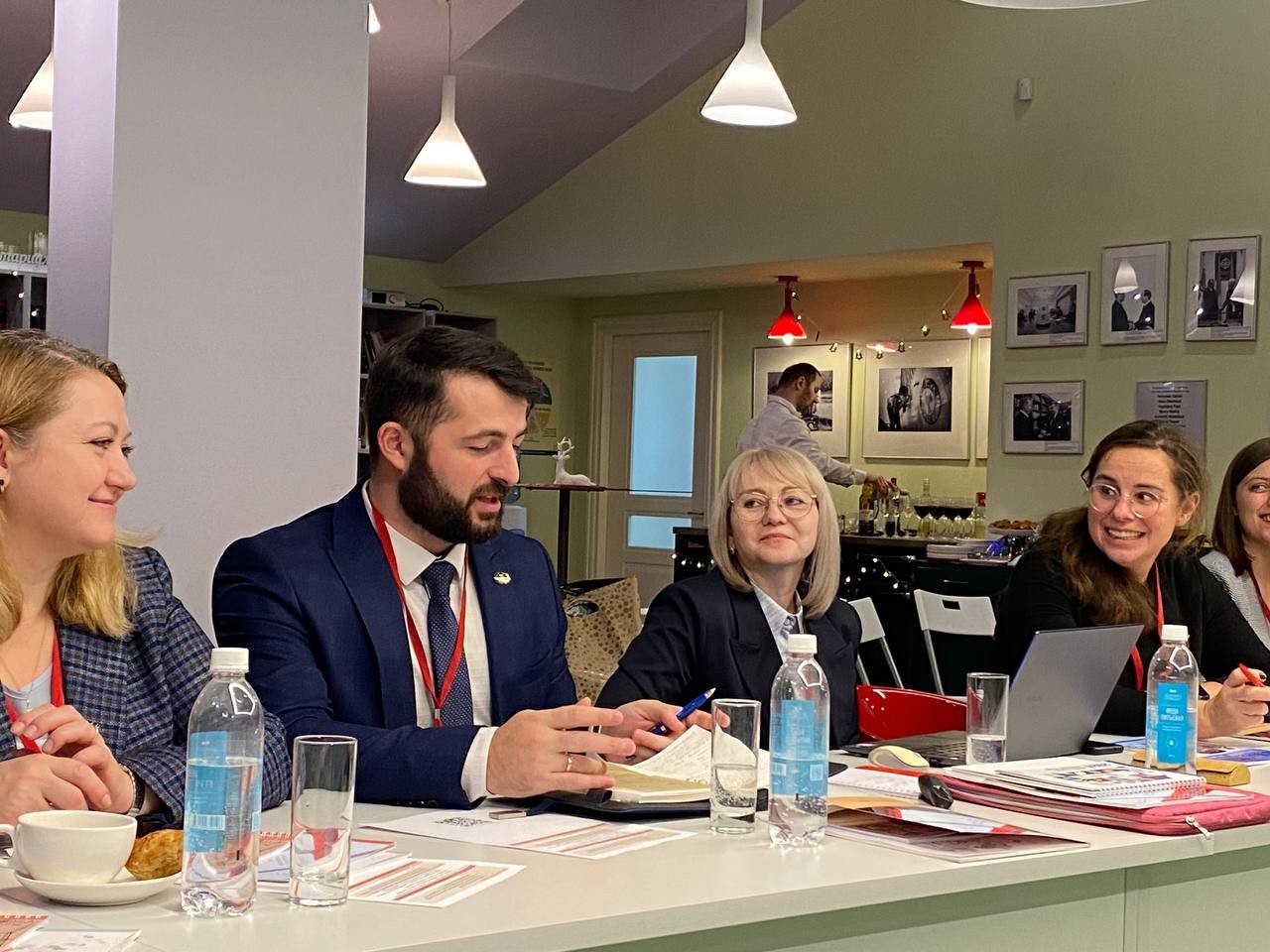 Дискуссия 'Преподавание международного гуманитарного права (МГП) в вузах: итоги и перспективы'. Дискуссия 'Преподавание международного гуманитарного права (МГП) в вузах: итоги и перспективы'.