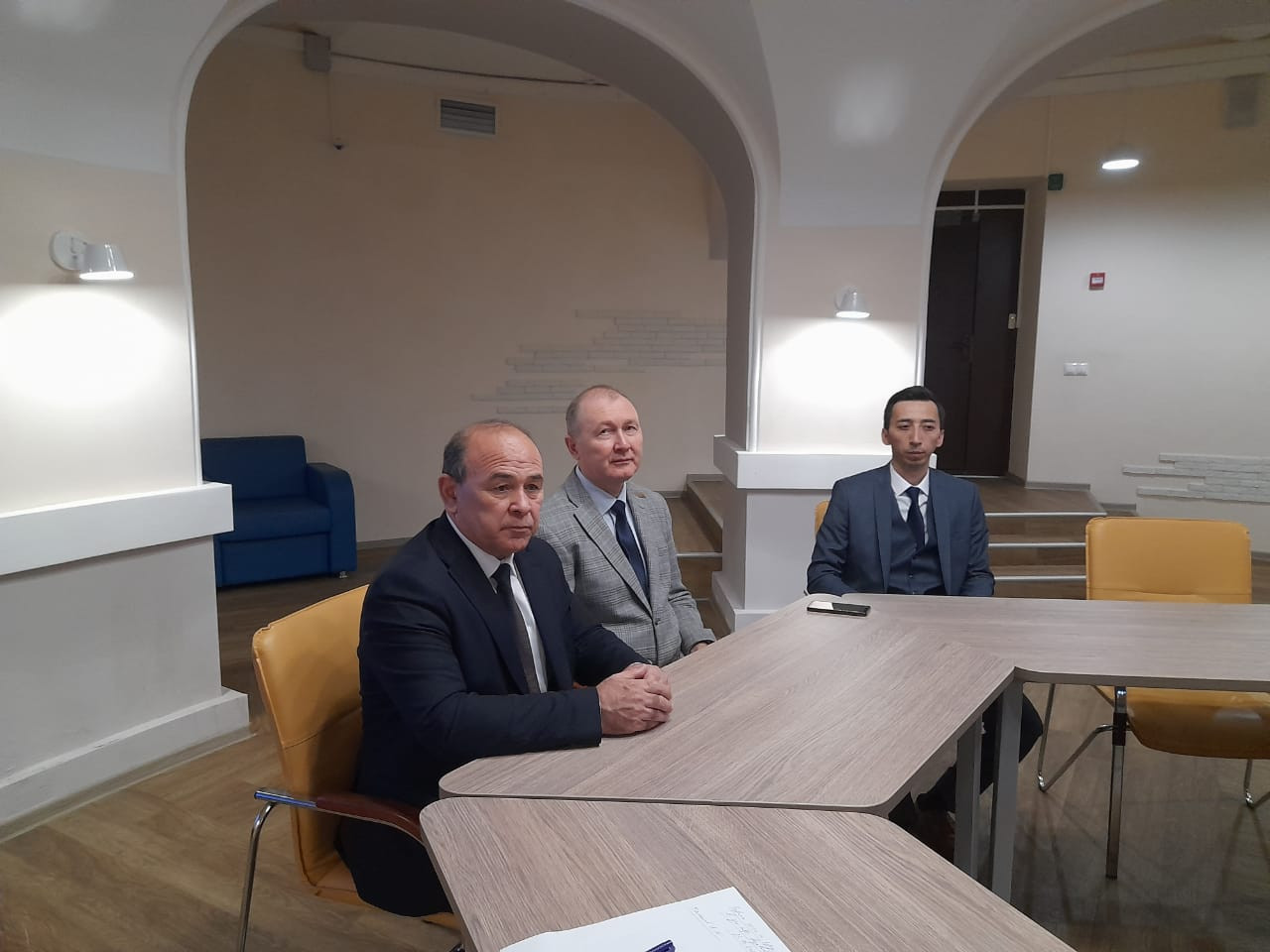 Институт психологии и образования и Андижанский государственный педагогический институт: сотрудничество начинается Институт психологии и образования и Андижанский государственный педагогический институт: сотрудничество начинается