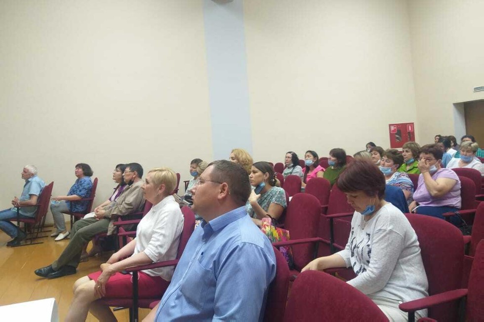 Стратегическую сессию для школ Мензелинска провел Елабужский институт КФУ Стратегическую сессию для школ Мензелинска провел Елабужский институт КФУ