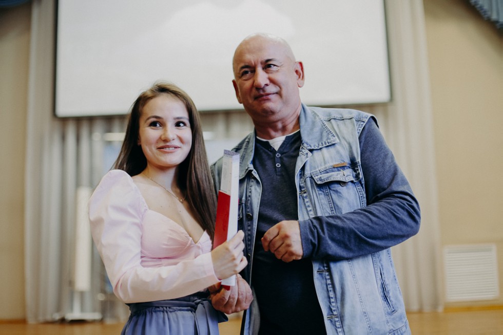 Состоялось торжественное вручение дипломов выпускникам бакалавриата по направлению Состоялось торжественное вручение дипломов выпускникам бакалавриата по направлению