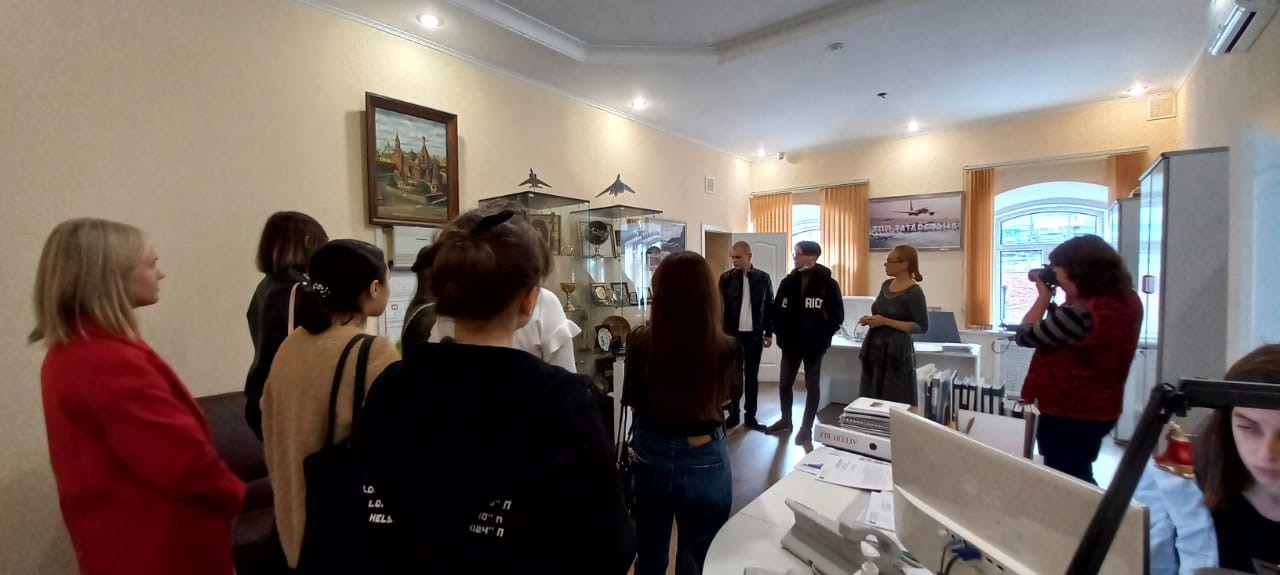 Торгово-промышленная палата РТ открыла свои двери для регионоведов Торгово-промышленная палата РТ открыла свои двери для регионоведов