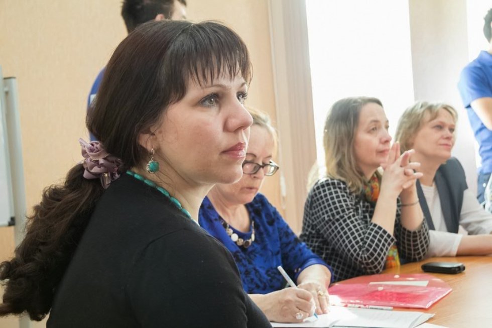 'Теория жива, пока работает на практике' 'Теория жива, пока работает на практике'