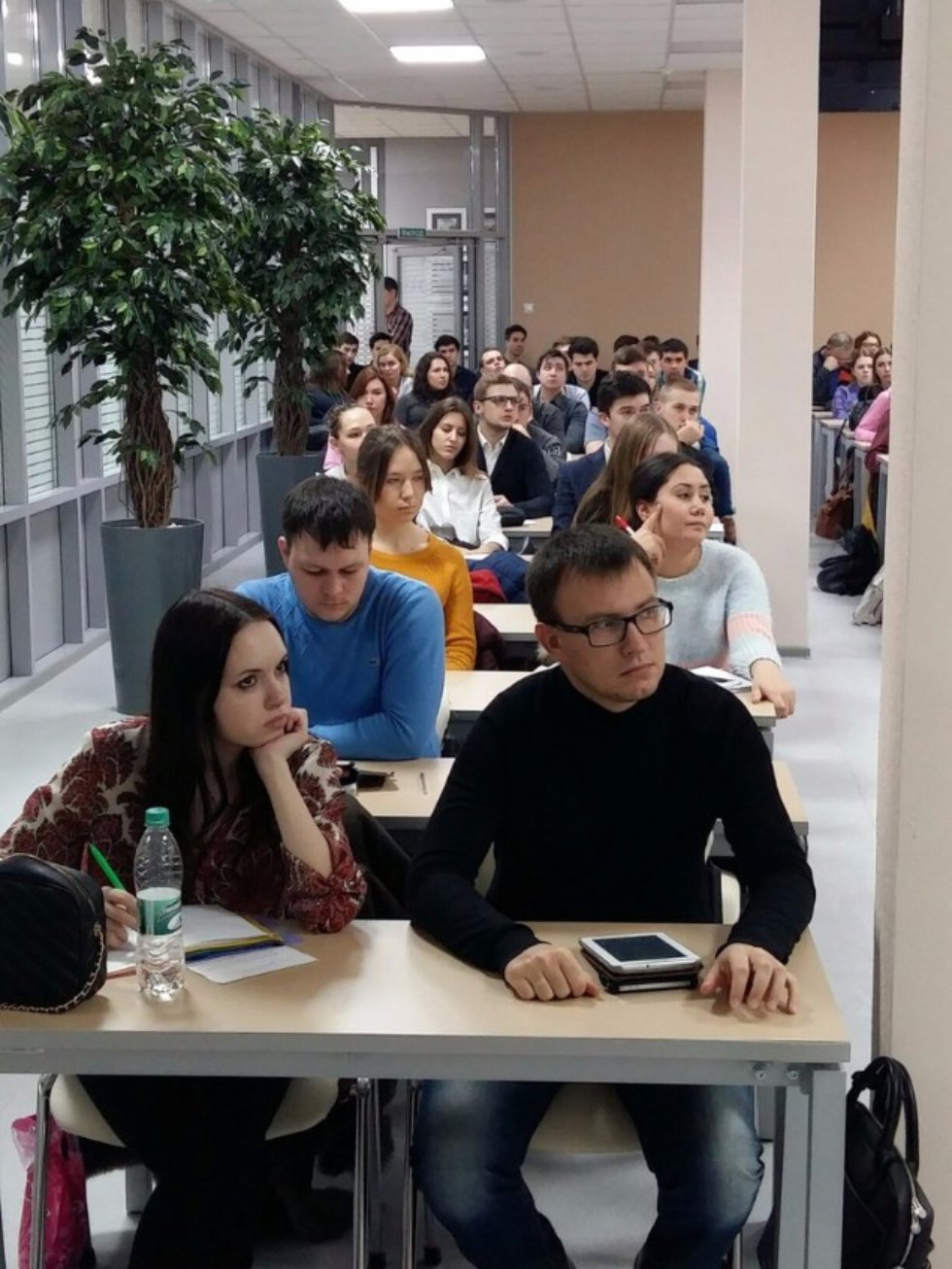 3 марта 2016 года в Центре Магистратуры Института управления, экономики и финансов КФУ прошла открытая лекция профессора Коха Игоря Анатольевича и профессора Галлямовой Динары Хамитовны, посвященная перспективам развития мировой экономики. 3 марта 2016 года в Центре Магистратуры Института управления, экономики и финансов КФУ прошла открытая лекция профессора Коха Игоря Анатольевича и профессора Галлямовой Динары Хамитовны, посвященная перспективам развития мировой экономики.